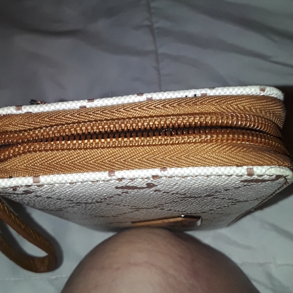 Baby phat wallet / BUNDLE ONLY - Picture 7 of 8